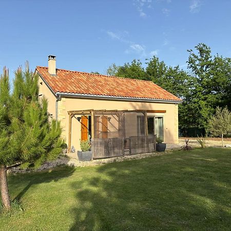 Gite Des Petites Fayes Sud La Douze Exterior foto